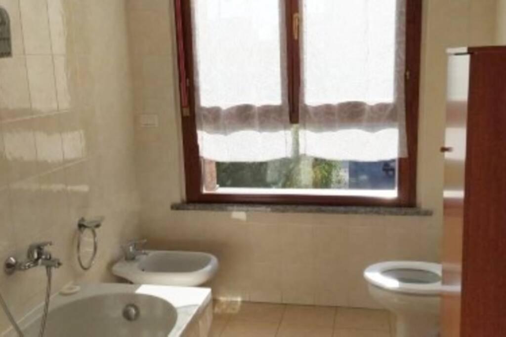 Ferienwohnung La Sistemazione Brillantino Titanium Rozzano Exterior foto